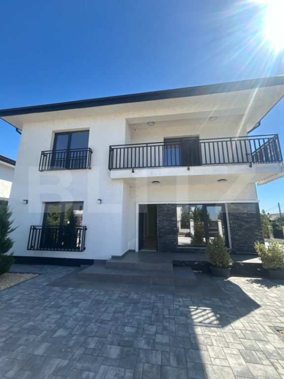 Casa, 160 mp, teren 779 mp, zona Crevedia