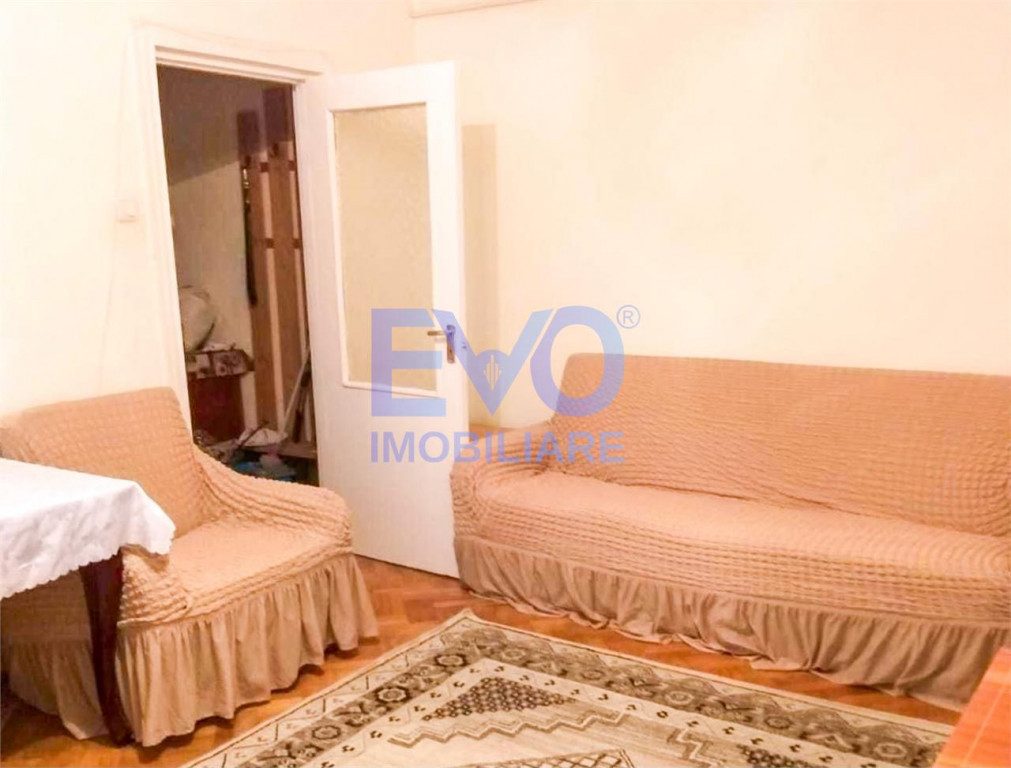 Apartament cu 2 camere, centrala termica, zona Tatarasi