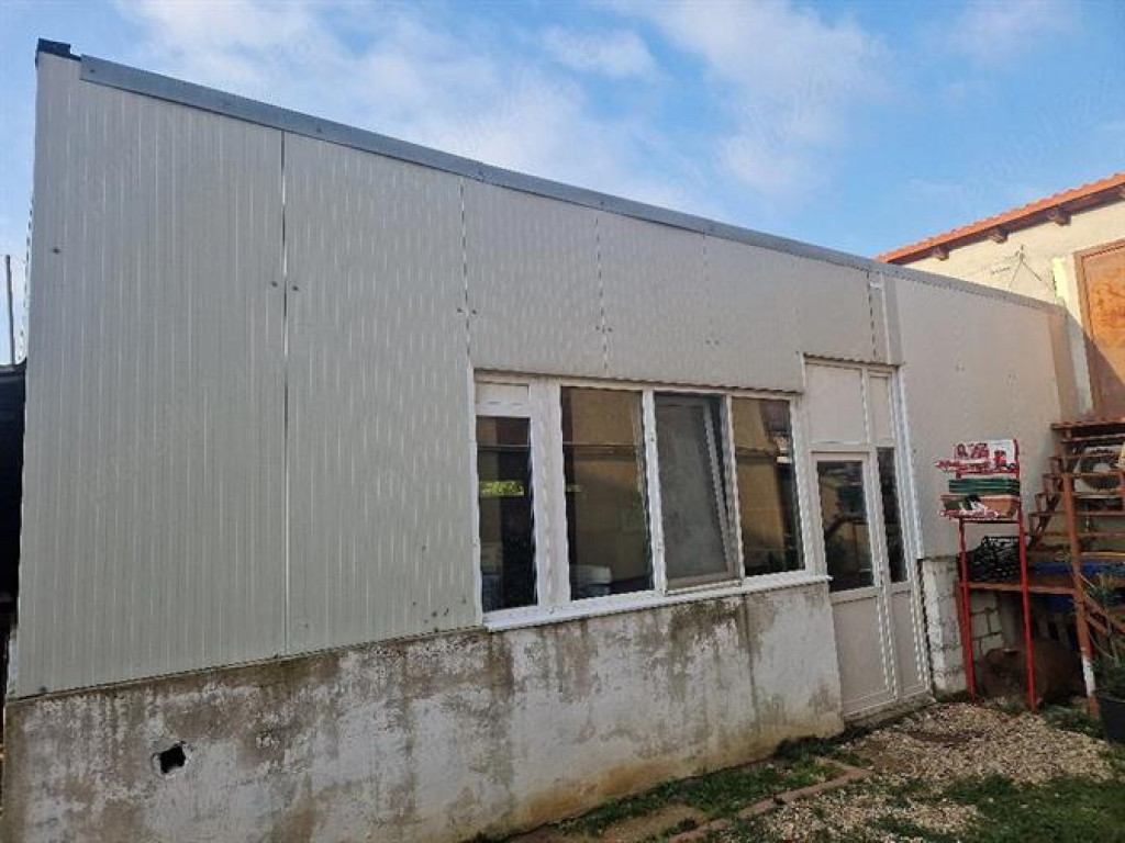 INCHIRIERE SPATIU COMERCIAL 60MP ZONA CENTRALA