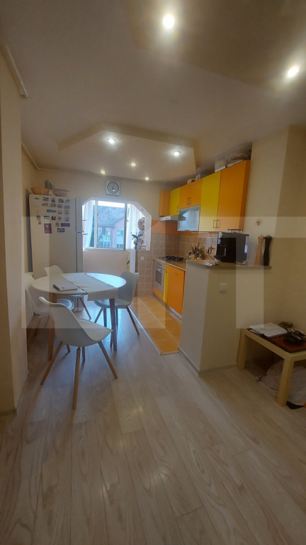 Apartament 2 camere, 53 mp, zona Centrala