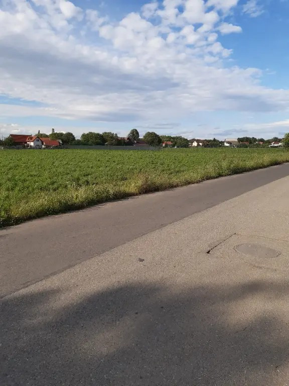 Teren constructii intravilan utilitati asfalt central Lunca Calnicului