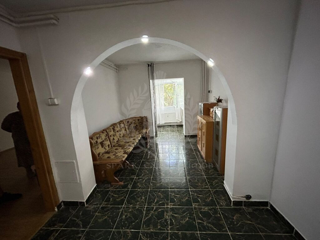 APARTAMENT 2 CAMERE //ZONA PALTINIS//INTRAREA REGIMENTULUI