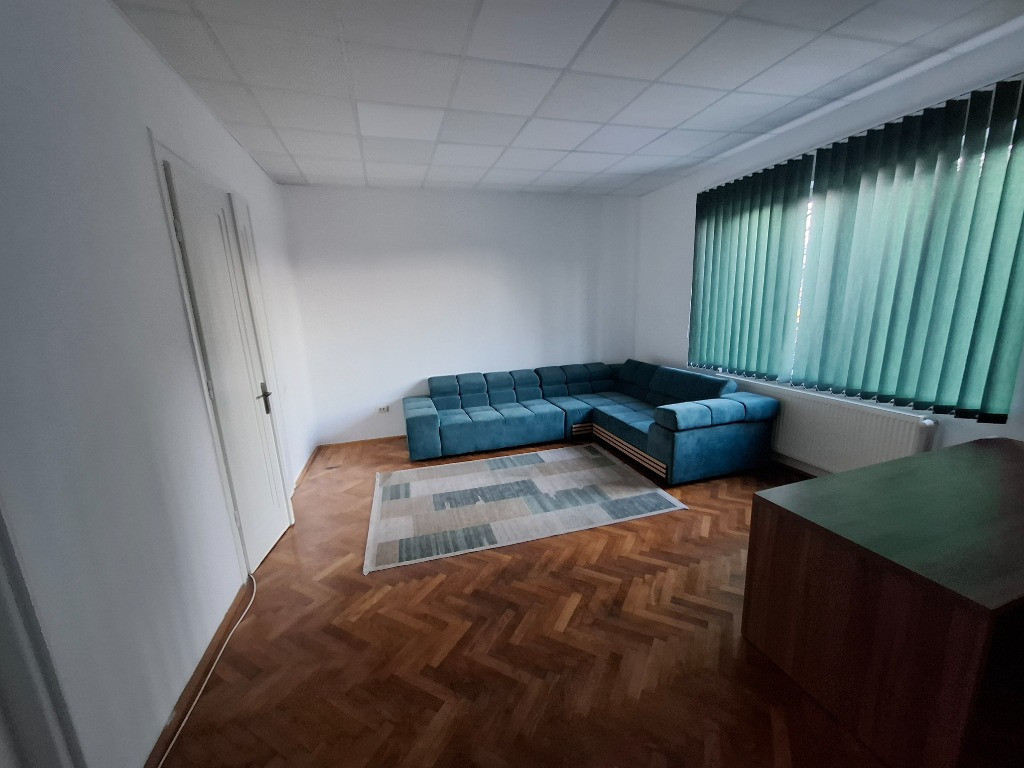 Inchiriez apartament 2 camere Piata Cipariu