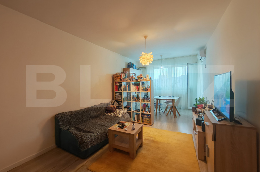 De vânzare apartament cu 2 camere, în West Residence, parcare inclusă
