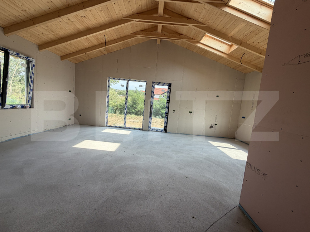 Casa 3 camere, teren de 800 mp, zona Fetindia