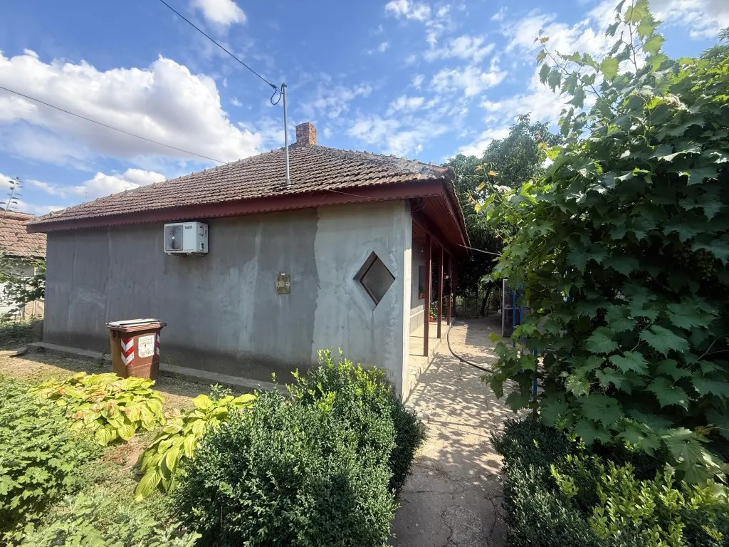 Teren 2000mp + casa de vanzare - Platonesti, Ialomita