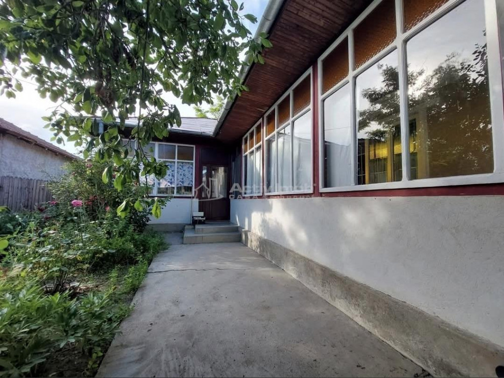 Casa 135 mp, teren 2621 mp, Mihailesti