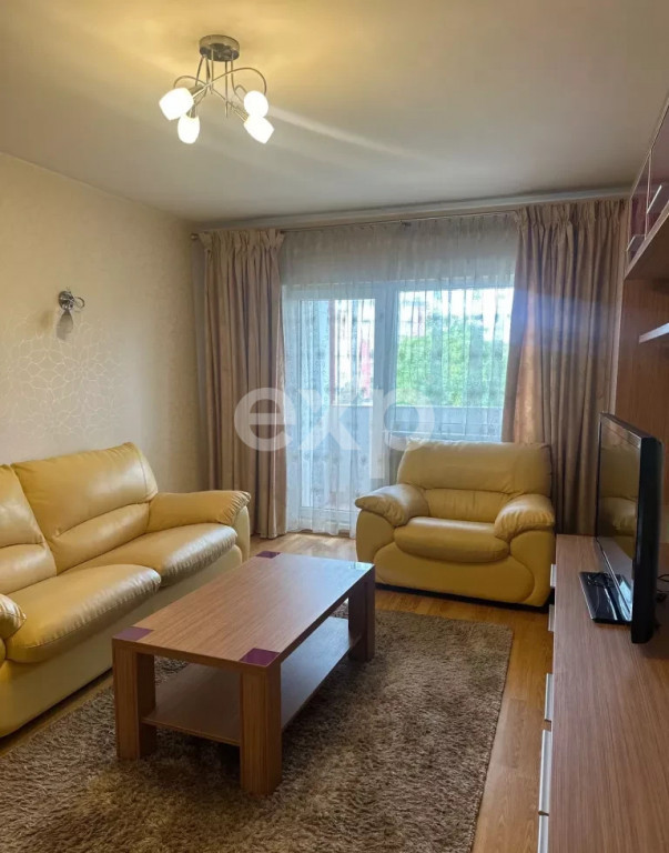 Apartament 3 camere | 70 mp | Parcare inclusă | Zona blocul