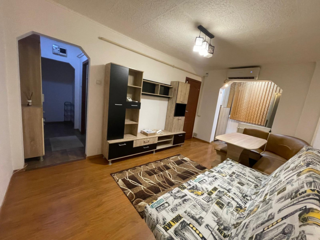 Apartament 3 camere, 46.73 mp, zona Materna - Craiovita