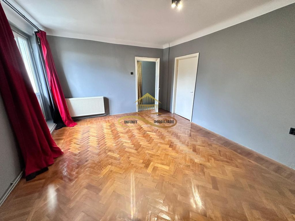 Apartament 2 camere decomandate, etaj 3, zona Energiei, str.
