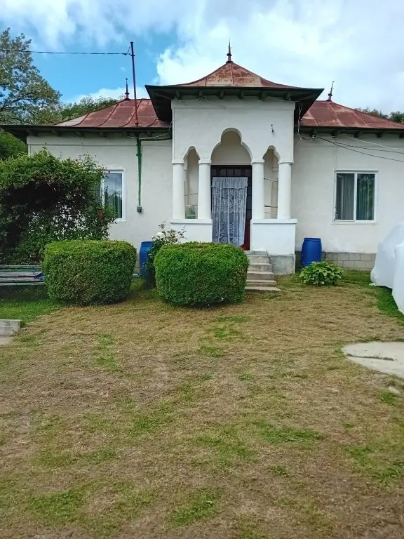 Casa de vânzare, comuna Vârfuri, județul Dâmbovița
