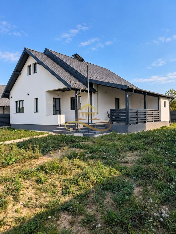 CASĂ DE VÂNZARE – HEMEIUȘ