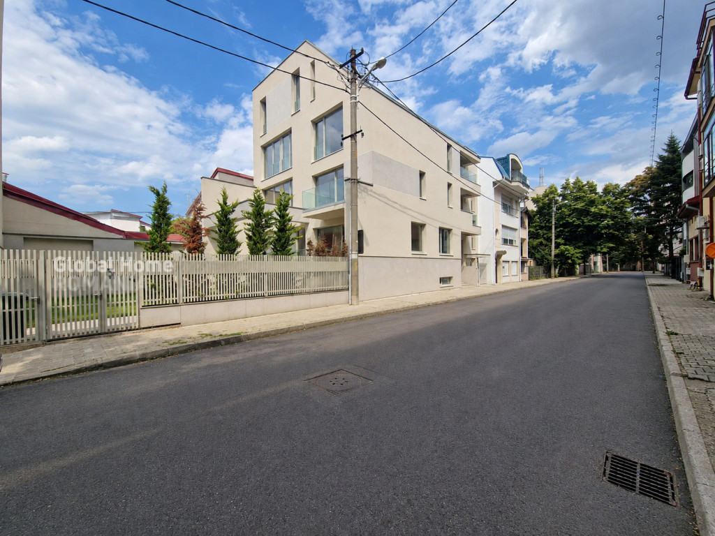 Duplex 5 Camere | 186 MP | Terasa 40 MP | 2 Parcări | Flore