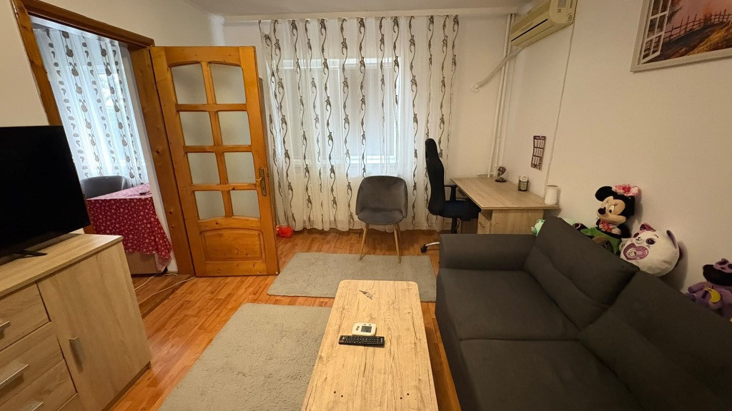 Apartament 2 camere,zona Big,etaj 2