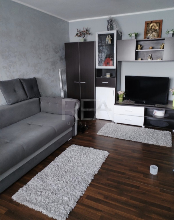 Apartament 3 camere decomandat Drumul Taberei Valea Ialomite
