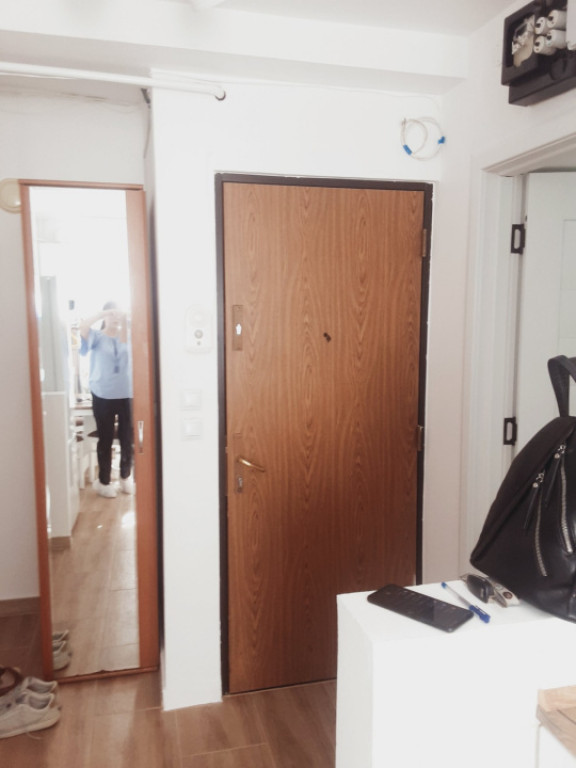 Apartament 3 camere de închiriat – Strada Independenței,