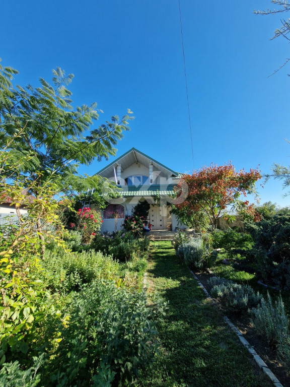 Casă de vânzare 225 mp ,Mărginenii de Sus , DB