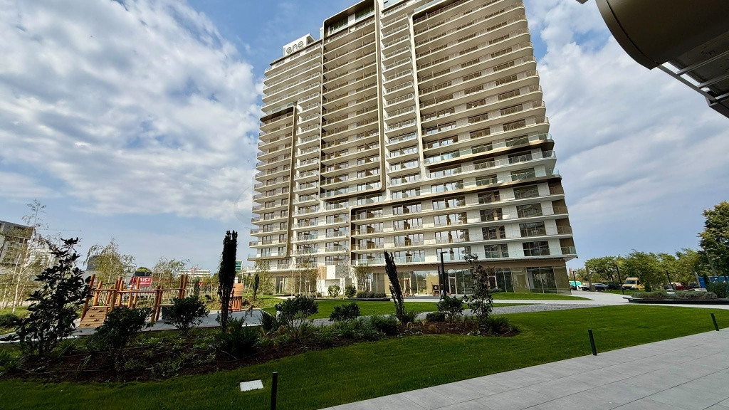 Studio One High District I Vanzare