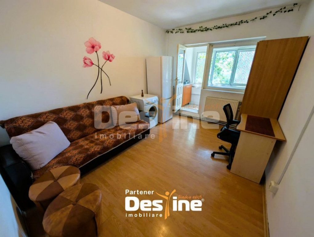 Cameră de cămin 18 mp la doar 10 minute de Copou