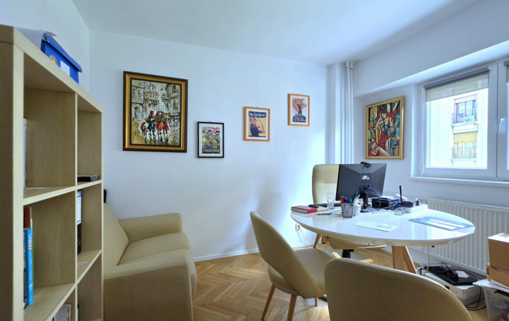 UNIVERSITATE - proprietar, BLOC 1980, AP 4 camere decomandat