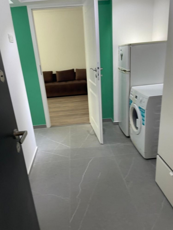 Dristor metrou etaj 3 decomandat
