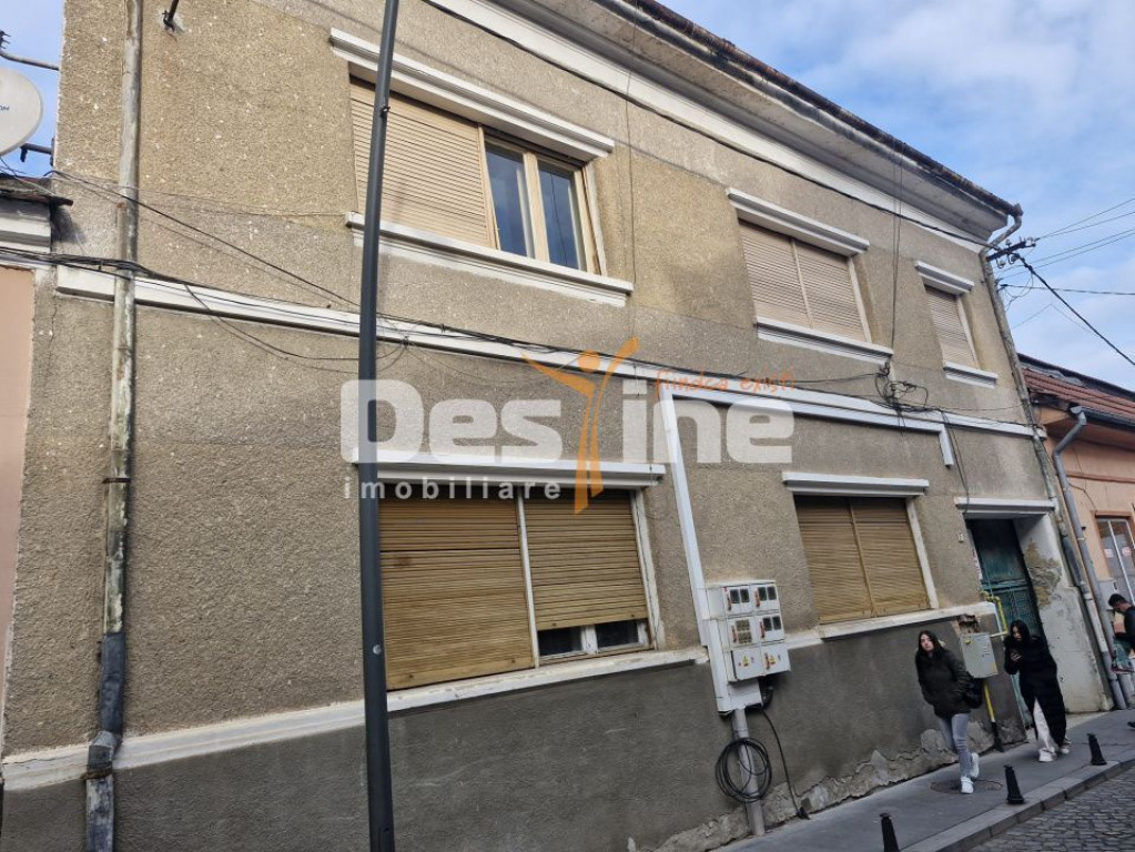 Casă boierească veche în centrul istoric