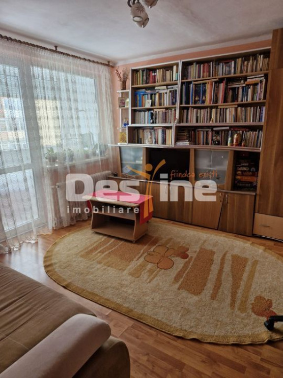 Apartament 2 camere, zona centrală, Cugir