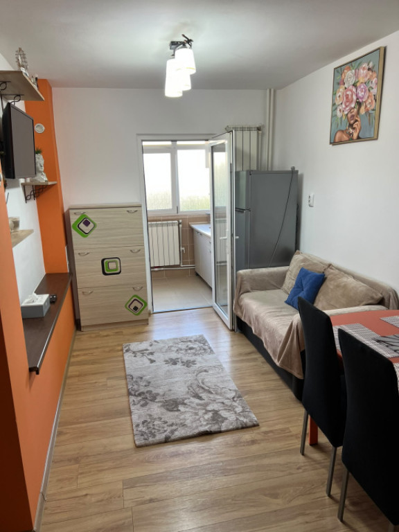Apartament 2 camere, 50 mp, zona Craiovita Noua