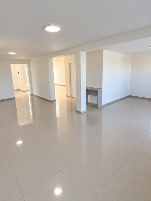 Spațiu comercial - 80 mp – zona Pieței, Filiași