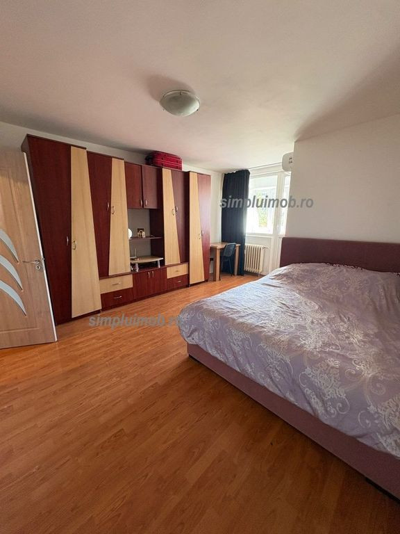 Garsonieră 32 mp • Etaj 3 • Piața Veteranilor • ...