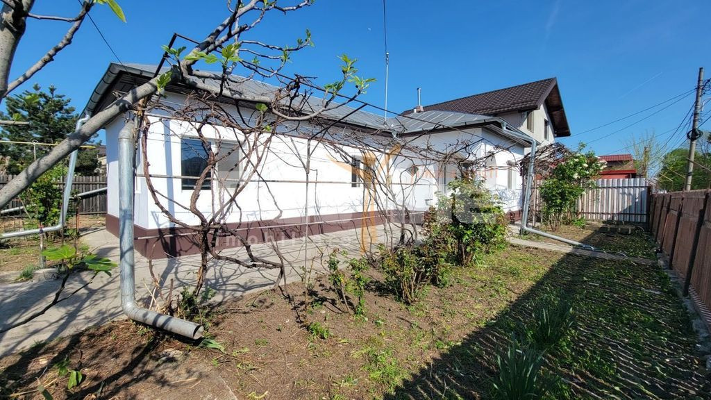 Casă 3 camere, teren 268 mp, pe colț – Bereasca, Ploi...