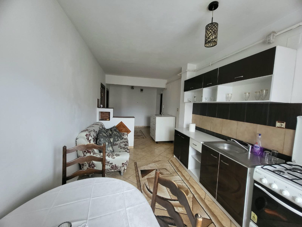 Apartament cu 1 camera de închiriat în Florești zona Florilor