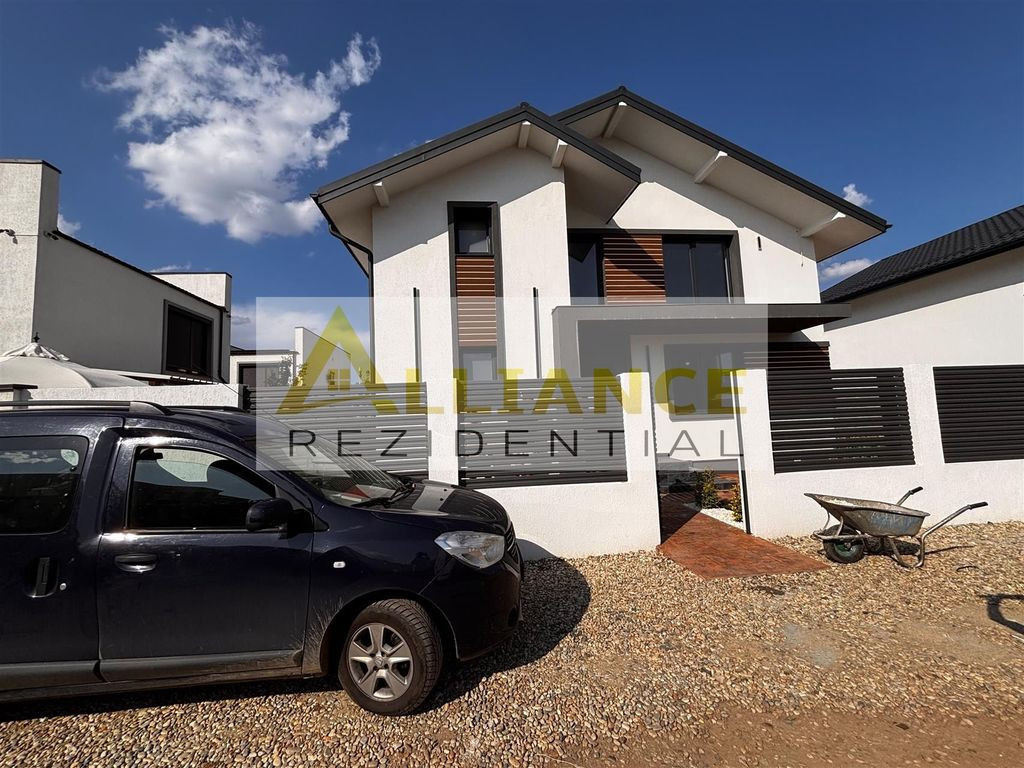 Casă individuală 5 camere 2 băi | Suprafață utilă 125 mp | Suprafața teren 310 mp