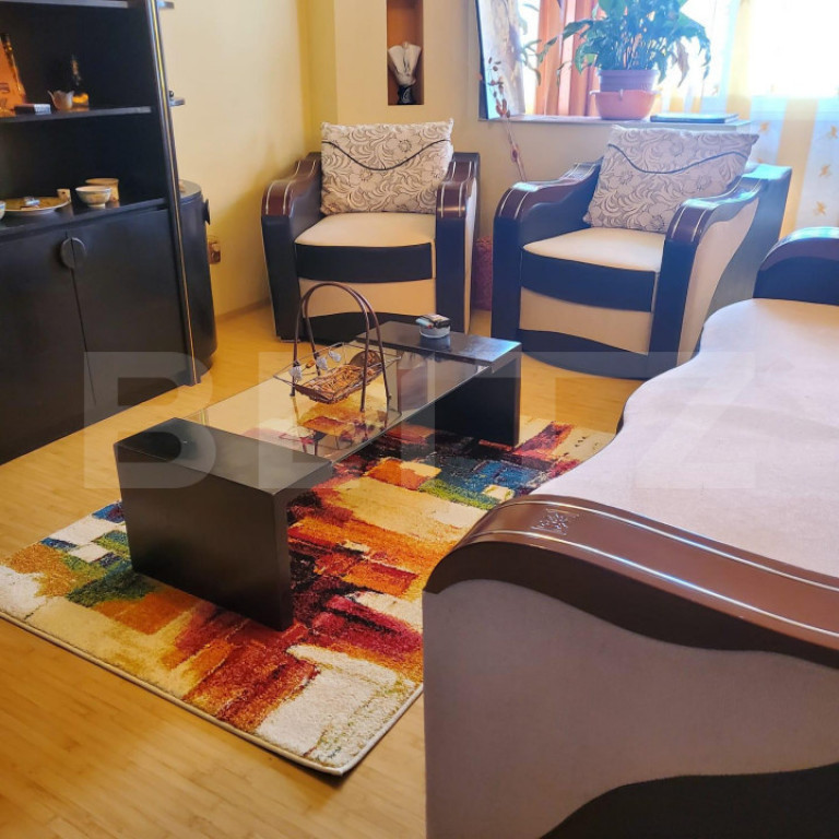 Apartament de 2 camere, 56 mp, aer conditionat, zona Ciuperc