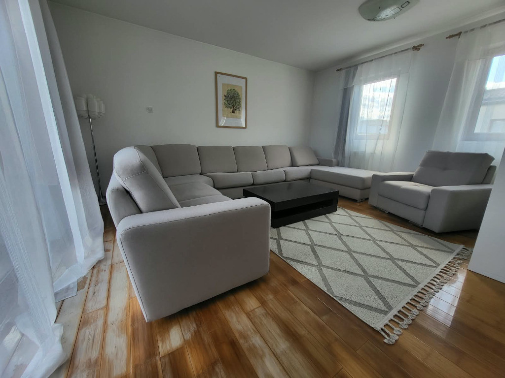 Apartament cu 1 cameră - Porii, Floresti
