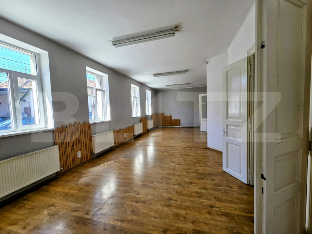 4 CAMERE | 2 BĂI | 110 MP UTILI | GRĂDINĂ | DEMISOL 40 MP