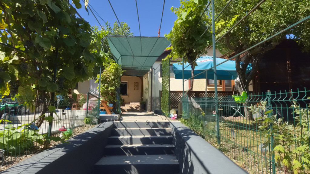 ULTRACENTRAL-CASA 4 CAMERE ,TEREN 677 MP, DESCHIDERE 27 MP,