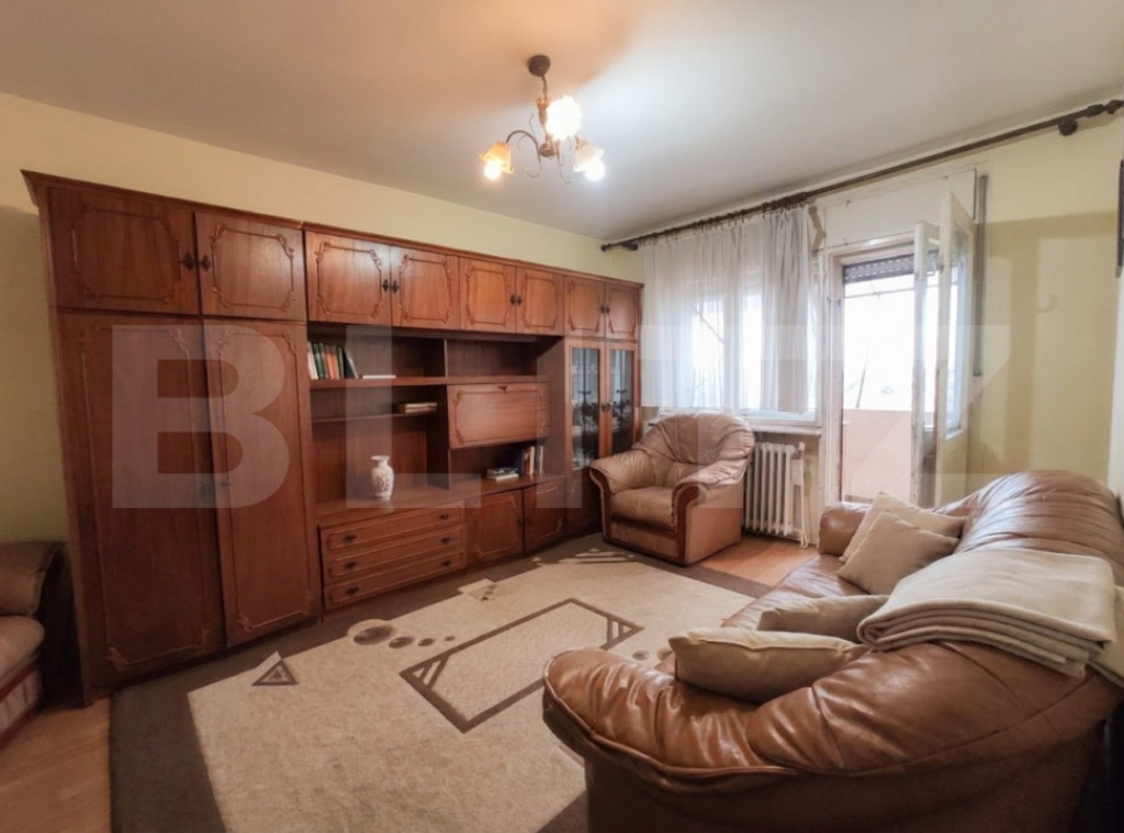 Apartament cu 3 camere, 90 mp, zona 14 Mai