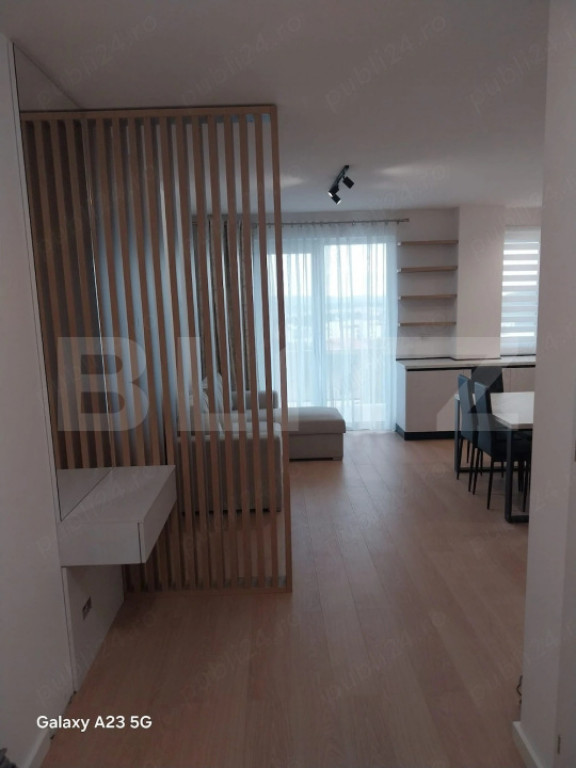 Apartament 3 camere, 77 mp, zona Vivo