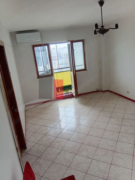 Vindem apartament 2 camere in Crangasi