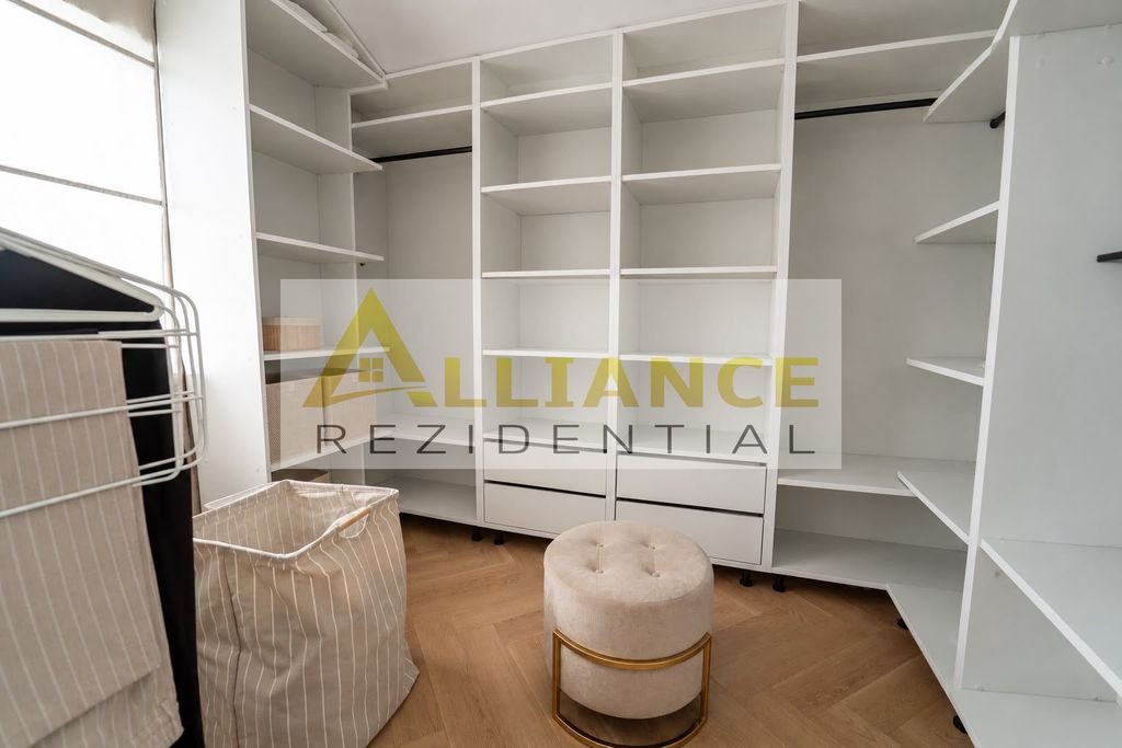 CASA PREMIUM DE VANZARE - COMUNA BERCENI, STRADA GRADINARI