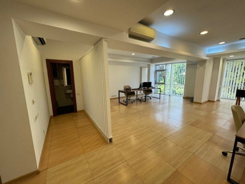 Spațiu de Birouri, duplex et 6+7, parcare, lift, servicii curățenie