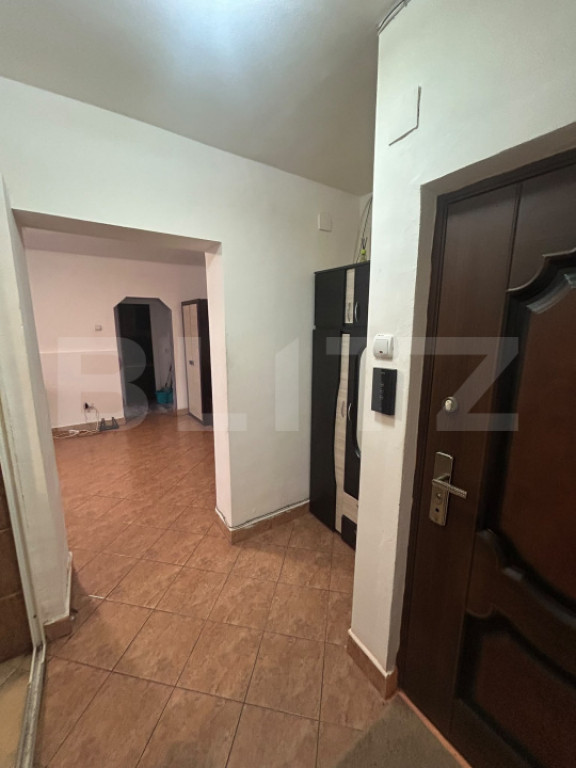 Apartament 3 camere de închiriat, zonă liniștită – gr?