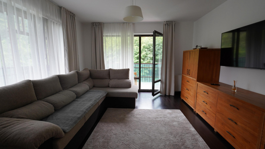 Apartament 2 camere, open space, zona Tampa Gardens