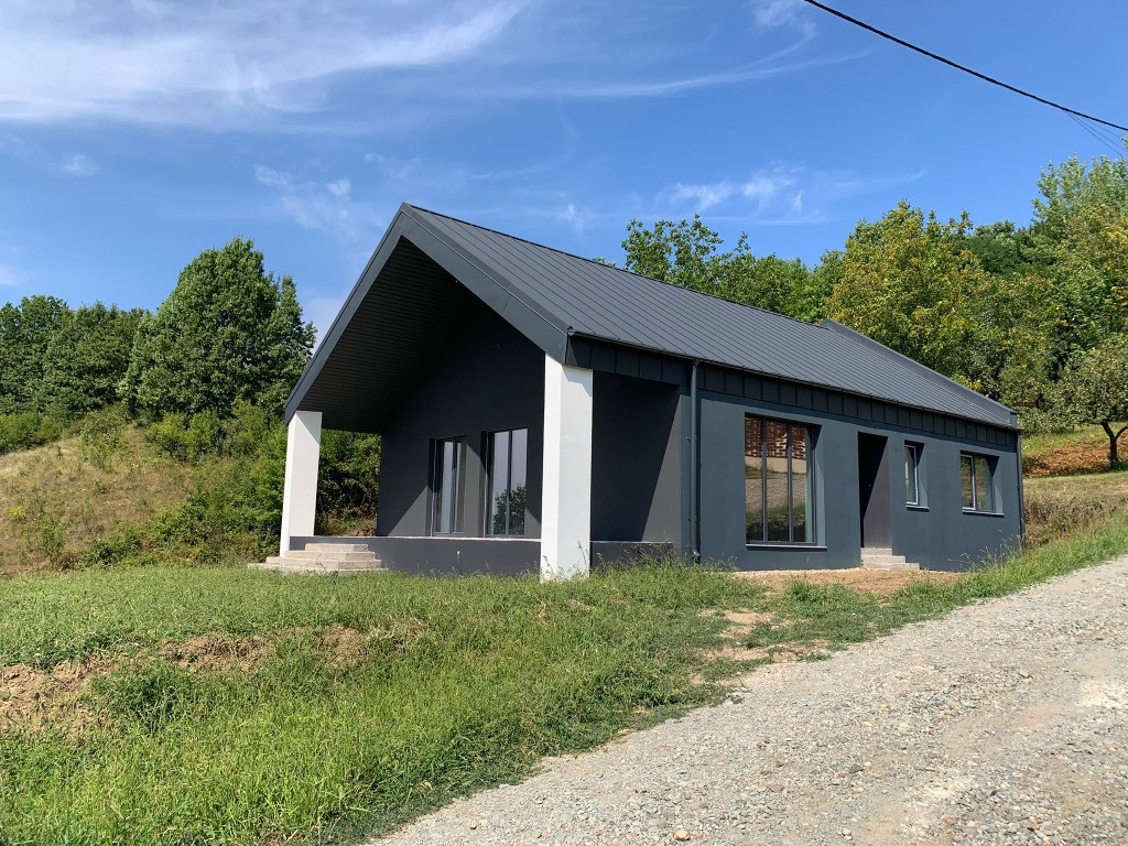 Tautii de Sus, casa noua