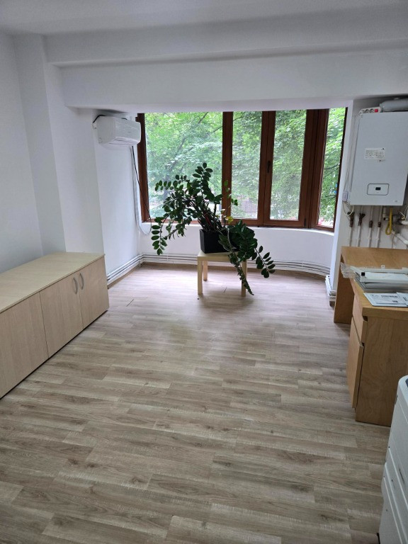 Apartament 3 camere Bdul Unirii la Fantani