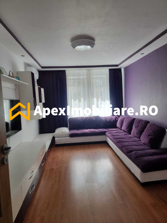 3 camere vis-a vis de Parul IOR