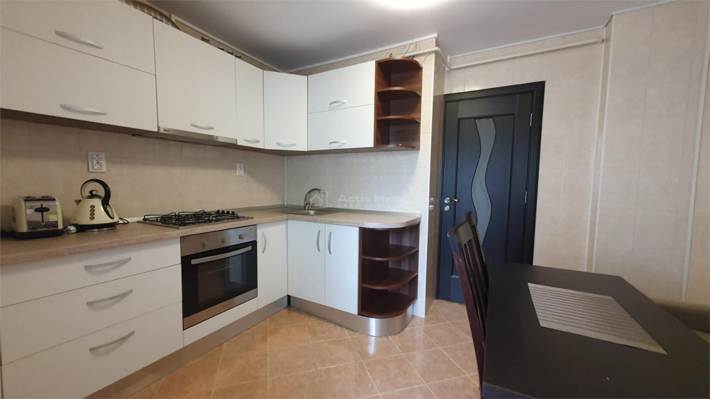 - Apartament 3 camere - Etaj 2 - Burdujeni - Cuza Voda 2