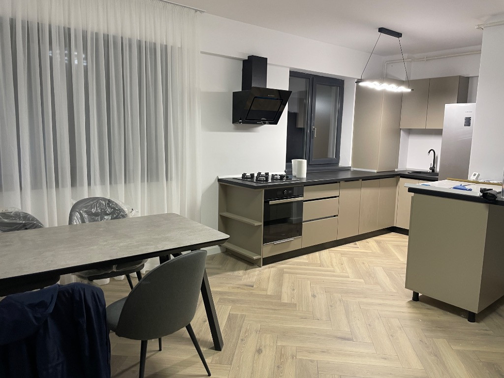 Apartament 3 Camere Bloc nou Sarari