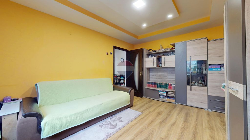 Apartament 3 camere cu potențial | Parcare și beci | Zonă liniștită